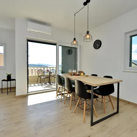Apartament Teco *
